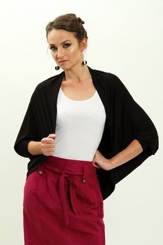 "Black soft cardigan made of Viscose and Lycra.  The perfect piece for your wardrobe with batwing elbow sleeves and an oversize fit. This black cardigan wears great with jeans or with a dress. The cardigan can fold so it is easy to carry along with you. ◗◗ Size This item is a one size fit (Best fit for US 2-12 EU 34-44) The batwing sleeves are long sleeves. \" Fits perfect! Wear it everywhere. The owner is the best to work with! So accommodating!\"  Gift ides This cardigan will go great with thi Dress Folds, Shrug For Women, Black Bolero Jacket, Oversized Black Cardigan, Gilet Kimono, Long Oversized Cardigan, Batwing Cardigan, Black Shrug, Cardigan Kimono