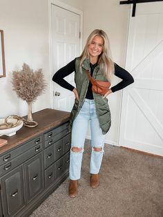 Chelsea boots Gray Chelsea Boots Outfit Women, Winter Chelsea Boots Outfit, Flat Chelsea Boots Outfit, Chelsea Boots Outfit Tan, Outfits With Brown Chelsea Boots, Outfits With Chelsea Boots, Chelsea Boots Outfit Women, Chilly Outfits, Brown Chelsea Boots Outfit