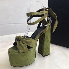 Shipping: Worldwide Express Shipping AvailableDelivery time: 7-15Days Fast ShippingReturns: Fast refund, 100% Money Back Guarantee.Brand Name: Arden FurtadoHeel Height: Super High (8cm-up)With Platforms: YesPlatform Height: 3-5cmSandal Type: Ankle StrapOrigin: Mainland ChinaOccasion: PartyUpper Material: flockOutsole Material: RubberBack Counter Type: Front & Rear StrapPattern Type: SolidSide Vamp Type: OpenFit: Fits true to size, take your normal sizeStyle: FashionHeel Type: Hoof HeelsLining Ma Types Of Sandals, Dr Shoes, Summer Swag, Funky Shoes, Platform Heels Chunky, Aesthetic Shoes, Gold Sandals, Fashion High Heels, Dream Shoes