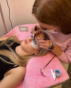 Lash Aesthetic, Beauty School Cosmetology, Eye Lash Photography, Beauty Job, Esthetician Inspiration, Esthetician School, Work Vision Board, Beauty Careers, Esthetics Room