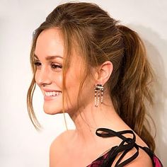 cola de caballo suelta Leighton Meester Hair, Miss Miss, Messy Ponytail, Leighton Meester, Hair Remedies, Ponytail Styles, Bad Hair Day, Bad Hair, Model Hair