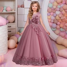 Brand Name: PLBBFZDresses Length: Ankle-LengthMaterial: CottonMaterial: PolyesterOrigin: CN(Origin)Season: Four SeasonsAge Range: 4-6yAge Range: 7-12yGender: GirlsStyle: FormalPattern Type: FloralDepartment Name: ChildrenModel Number: XN-WR001Silhouette: Ball GownCollar: O-neckSleeve Length(cm): SleevelessSleeve Style: RegularDecoration: LaceFit: Fits true to size, take your normal sizeBuilt-in Bra: NoProduct category: Children's dressSuitable for age groups: Children (3~8 years old, 100 ~ 140cm Fancy Flower Girl Dresses, Elegant Flower Girl Dress, Evening Clothes, Vintage Flower Girls, Dress For Wedding Party, Girls First Communion Dresses, Girls Winter Dresses, Tulle Party Dress