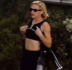 Meredith blake from the parent trap black and white piping contrast hiking active outfit Meredith Blake, 90s Model, Sporty Chic, Hiking Outfit, Golf Outfit, Costume Design, Kendall Jenner