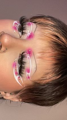 Blue Rave Eye Makeup, Abstract Eyeliner Looks, Cool Makeup Looks Creative Eyeliner, Black Graphic Liner Ideas, Crazy Eye Makeup Looks, White Liquid Eyeliner Looks, Graphic Design Makeup, Pink Graphic Liner Makeup, Graphic Eye Looks