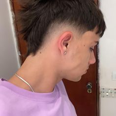 Mens Haircuts Thick Hair, Aesthetic Man, Mama Hair, Hair Cut Guide, Ropa Upcycling, Mens Haircuts Short Hair, Undercut Long Hair, Androgynous Hair, Men Haircut Curly Hair