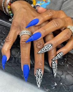 Fly Gurl 🦓🔷 #LeNoirCanvas . . . . . #atlnails #atlnailtech #atlanta #capricornnails #atlart #reelsart #nails #winternails #blacknails… | Instagram 2 Design Nails, Nail Specials Ideas, 2024 Nail Art Trends, Hot Nails Trends 2024, Extreme Nails Designs, Most Beautiful Nail Designs, Tip Nail Designs, Nail Design Glitter, Beyond Imagination