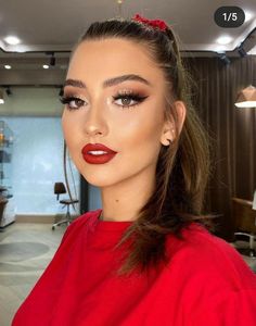 Eye Makeup That Goes With Red Dress, Red Formal Makeup Looks, Red Lips Eye Makeup, Makeup Prom Red Dress, Makeup Red Dress Formal, Red Formal Dress Makeup, Elegant Makeup Red Lips, Wedding Makeup For Red Dress, Prom Makeup To Go With Red Dress