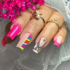 Torne-se uma expert em manicure!💅 ✨Aprenda as técnicas mais recentes e torne-se uma profissional em manicure com o nosso curso online. INSCREVA-SE👇 Nails Design