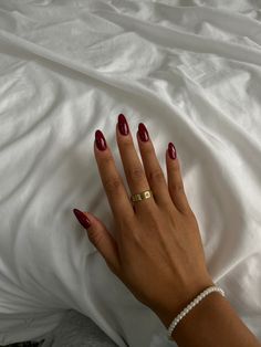 Dark Red Nails, Money Fashion, Red Acrylic Nails, Casual Nails, Classic Nails, Makijaż Smokey Eye