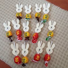 many lollipops are arranged in the shape of rabbits