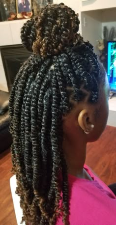 9/20/17 - Finished my goddaughter Jazmyne's hair!! #2pks of Spring Twist Hair (uncut) #color is Ombre T30 #team natural #water #shine n jam #blue magic #oval parts #Argan Foam Mousse #Argan Edge Control #FB - HairstylesByNickcola #IG - faithserenity2 #Youtube Channel - HairstylesbyNickcola #Twitter - @HairByNikki915 Spring Twist Braids, Color Afro, Shine N Jam, Spring Twist Hair, Spring Twists, Twist Styles, Twist Hair, Edge Control, Twist Braid Hairstyles