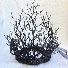 Fantasy Crown, Dark Wedding, Dark Fairy, Home Diy Ideas, Fantasias Halloween, Home Diy Decor, Budget Home, Home Diy On A Budget, Fairy Costume