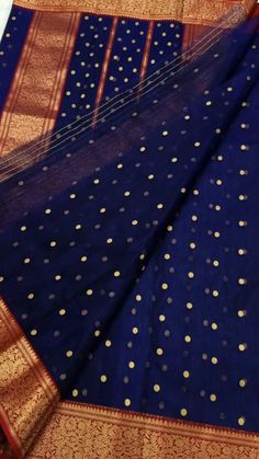 Chanderi Silk Saree, Indian Bridal Hairstyles, Indian Wedding Photos, Indian Makeup, Indian Bridal Makeup, Indian Embroidery, Saree Dress, Saree Look, Indian Wedding Dress