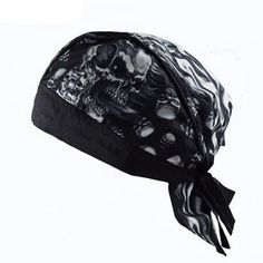 Dans cette catégorie vous trouverez des bandanas pour motard et motarde, à porter sur votre tête. Différents designs disponibles, têtes de mort, motos, aigles, têtes de mort, tous les motards trouveront le couvre chef qui leur convient ! Cycling Hat, Sports Headbands, Outdoor Hats, Pirate Hats, Outdoor Running, Mascara Facial, Cycling Women, Scarf Men