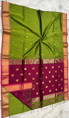 *It's a beautiful  Maheshwari Handwoven paisly Buta Saree. *100% Handloom : comes with India Handloom Mark *Washing Method : Dry Clean Recommended *Weave Type: Maheshwari *Material: Half Silk & Half Cotton *Length: Saree: 5.5 metres *Blouse Piece: 0.80 metres *Width : 46 Inches* Please note - color may be vary a little due to sunlight and photography . Please message us after purchasing in case you want fall and Pico done it not . No extra charges for fall and Pico but inform us . Blouse stitchi Diwali Cotton Silk Pre-draped Saree With Border, Semi-stitched Slub Silk Handloom Saree, Unstitched Handloom Chanderi Saree, Unstitched Handloom Saree For Festivals, Bollywood Style Handloom Tussar Silk Saree, Green Handloom Cotton Silk Saree, Green Cotton Silk Handloom Saree, Handloom Chanderi Saree For Puja, Handloom Slub Silk Pre-draped Saree For Diwali