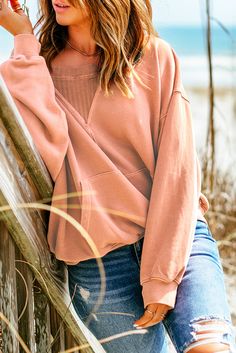 Drop Shoulder Sweatshirt with Kangaroo Pocket Lisa Fischer, Drop Shoulder Sweatshirt, Oversize Pullover, Dropped Shoulder Sweatshirt, Round Neck Sweatshirts, Loose Outfit, Winter Casual, Casual Pullover, Relaxed Style