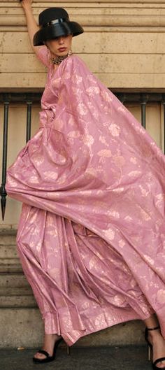 Pink and Majenta color Saree in Handloom fabric with Weaving, Zari work Work Function, Fabric Weaving, Floral Saree, Handloom Fabric, Indian Saree Blouse, Color Blouse, Art Silk Sarees, Salwar Kameez Designs, Zari Work