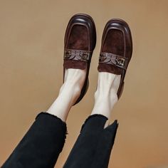 These loafers are designed in a strong retro feeling, Made from soft leather, soft bottom that ensure all-day comfort. Wear yours with tailoring and denim alike. Color: Brown/BlackMaterial: CowhideLining: Genuine LeatherInsole: CowhideSole: RubberHeels: 5 cm/1.97"Weight:Fit: Medium to Wide, Runs Normal.Origin: Made in China Production Time: About 5-7 days (Any exceptional case will email you, Please pay attention to your email left) Shipping Time: Free Shipping To most locations, delivery time i Fall Platform Loafers With Brogue Detailing, Fall Leather Slip-on Shoes, Platform Loafers With Brogue Detailing For Fall, Fall Vintage Loafers With Brogue Detailing, Flat Platform Loafers With Brogue Detailing For Fall, Vintage Fall Loafers With Brogue Detailing, Fall Loafers With Brogue Detailing And Round Toe, Fall Slip-on Leather Shoes, Casual Leather Moccasins With Brogue Detailing