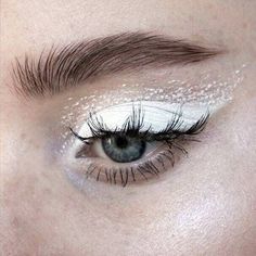 Exotic Makeup, White Makeup, Eye Painting, Trendy Makeup, White Eyes, Editorial Makeup, Makati, Aesthetic Makeup