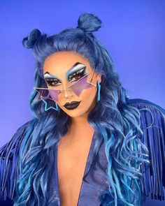 Blue Drag Makeup Looks, Eurovision Outfit Ideas, Drag Queen Makeup Looks, Drag Queen Aesthetic, Drag Queen Outfits Ideas, Drag Queen Fashion, Drag Queen Race