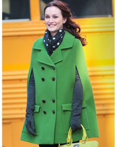 Gg Outfits, Blair Waldorf Outfits, Green Cape, Blair Waldorf Style, Euphoria Fashion, Gossip Girl Outfits, Xoxo Gossip, Gossip Girl Fashion, Leighton Meester