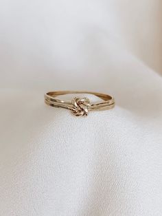 Promise Ring Infinity, Gold Rings Promise, Lovers Knot Ring, Double Knot Ring, Love Knot Jewelry, Promise Ring Bands, Simple Gold Promise Rings, Dainty Promise Rings Simple, No Stone Engagement Ring