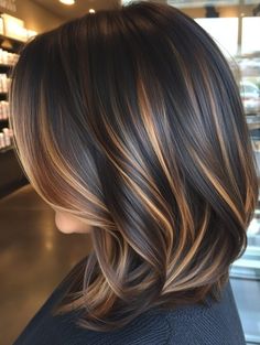 42 Stunning Lowlights Hair Color Ideas for 2024 Dark Top Blonde Bottom Hair, Dark Hair Highlights And Lowlights, Lowlights Hair Color, Lowlights Hair, Rambut Brunette, Hair Highlights And Lowlights, Brunette Hair With Highlights, Dark Hair With Highlights, Caramel Highlights