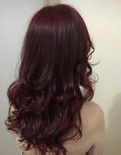 Dark Red Hair Medium Length, Red Hair Subtle, Cold Red Hair, Reddish Black Hair, Aesthetic Baths, Deep Cherry Red Hair, Wine Hair Color, Hair Inspired, Wine Red Hair