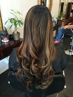 Blonde Balayage Black Hair, Black Hair Blonde Balayage, Black Hair Caramel Highlights, Brown And Blonde Balayage, Highlights On Black Hair, Bday Hair, Dark Ombre Hair, Dyeing Hair, Brown And Blonde