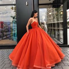 Organza Strapless Ball Gown Sweetheart Long Prom Dress Orange Party Dresses, Sweetheart Evening Dress, Strapless Evening Dress, Exquisite Gowns, Floor Length Prom Dresses, Sweetheart Prom Dress, Gowns Prom, Beauty Dress, Ball Gowns Prom