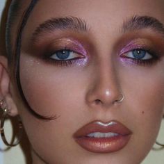 80s Bright Makeup, Cute Brown Eyeshadow Ideas, Isamaya Industrial 2.0, Maximalism Makeup, Whimsigoth Birthday, High Fashion Makeup Looks, Warm Eye Makeup, Runway Makeup Looks, Makeup Editorial