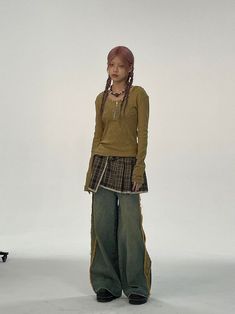 Arm Fishnets Outfit, Mori Kei Outfits Casual, Maxamilist Fashion, Rainy Day Aesthetic Outfit, Skirts Over Pants, Medium Size Fashion, Skirt Over Pants, Pixie Rebels, Vintage Elements