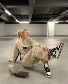 Mocha Jordan 1 Outfit, Air Jordans Outfit, Outfit Ideas With Jordans, Barbara Kristoffersen, Jordan 1 Mocha