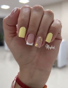 Diseños de uñas sencillas y hermosas para la oficina - Mujer saludable 10 | Todo para la mujer moderna Nails Art Designs, Semi Permanente, Work Nails, Yellow Nails, Best Acrylic Nails