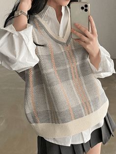 Vintage Checkered V Neck Sweater Vest - AnotherChill Plaid Sweater Vest, Vest Tops Women, Looks Pinterest, Pullover Outfit, Grey Vest, Plaid Vest, Plaid Sweater, Áo Len Cardigan, Sweater Vest Women