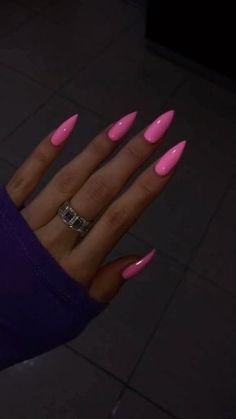 Pink Stiletto Nails, Set Nails, Pointed Nails, Acrylic Nails Coffin Short, Pink Acrylic Nails, Fire Nails, Chic Nails, Dope Nails