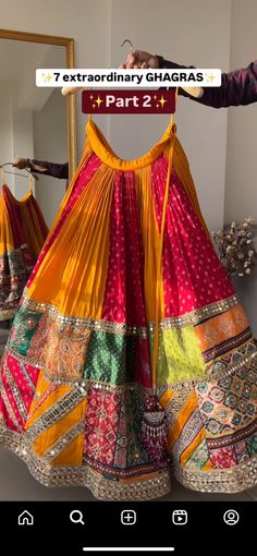 Hot Blouse Designs, Latest Traditional Dresses, Dandiya Dress, Garba Outfit, Garba Dress, Ghaghra Choli, Navratri Dress, Trendy Outfits Indian, Diy Fashion Scarf