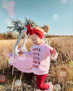 Toddler Christmas Photoshoot, Toddler Photos, Christmas Portraits, Little Tikes, Winter Photoshoot, Holiday Baby, Toddler Christmas