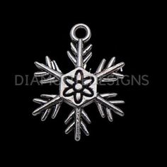 20 Pcs - Tibetan Silver Xmas Snowflake Charms / Pendants  Each Tibetan Silver Charm measures approx. 23mm x 18mm  Loop is approx 1.5mm All sizes are including the loop Tooth Fairy Gifts, Beads Craft Jewelry, Fairy Charms, Fairy Gifts, Silver Tree, Uk Gifts, Tooth Fairy, Festive Christmas, Bead Crafts