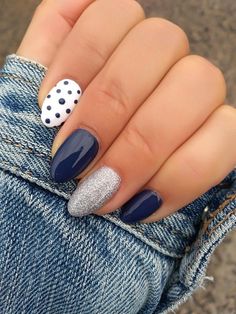 Sns Navy Blue Nails, In A Moo’d Color Street, Nails Nexgen Ideas, Easy Nail Color Combos, Summer 2023 Gel Nails, Nails For The New Year 2023, Summer Nails With Accent Nail, Nail Designs Trending Now Simple, Shellac Nail Designs Short