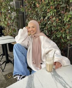 Aesthetic Hijabi Outfits, Muslim Girl Outfits, Hijabista Fashion, Modern Hijab Fashion, Hijab Style Casual