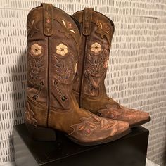 Brand New Woman’s Size 8.5 Laredo Brown Cowgirl Boots Brown Cowgirl Boots, Shoes Brand, Cowgirl Boots, Shoe Brands, New Woman, Women Shoes, Brand New, Boots, Women Shopping