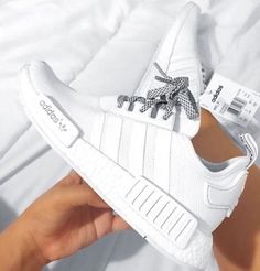 @staaaarshineeee Running Sneakers Women, Outfit Jeans, Mode Casual, Nmd R1, Casual Sport Shoes, Best Sneakers