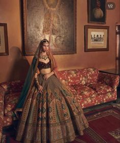 Simple Bridal Lengha, Shadi Lehenga, Frontier Raas, Bridal Lenghas, Indian Wedding Bride, Wedding Fits, Expensive Dresses, Bridal Lengha