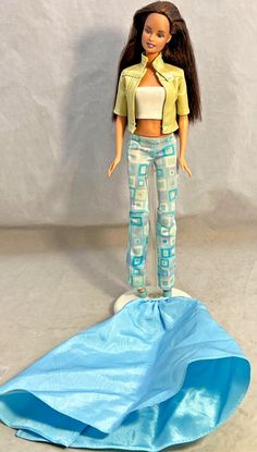 Barbie Jewel Girl Teresa Doll Everflex Waist Complete Outfit and Shoes Barbie Collector, Barbie Collection, Bear Doll, Complete Outfits, Capri Pants, Capri, Art Collection, Dolls, Skirt