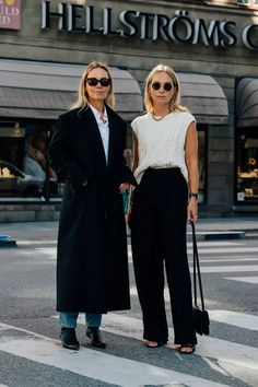 Stockholm Fashion Week, Black Outerwear, Stockholm Street Style, Knitwear Fashion, Women Street, Stockholm Fashion, Fashion Board