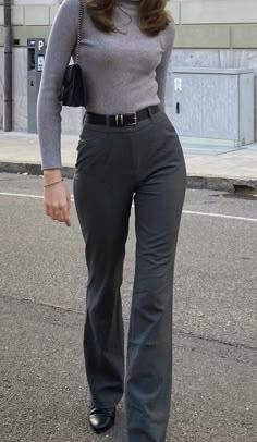 Detective Aesthetic Outfit, Chique Outfit, Everyday Glam, Corporate Attire, College Aesthetic, Professional Outfits Women, Chique Outfits