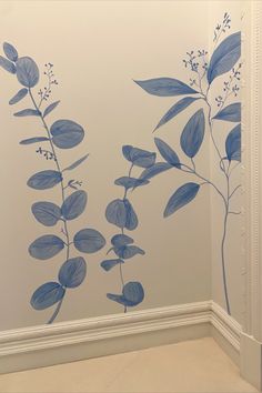 Custom Hand Painted Mural by Miami Artist Austin Kerr Painted Bathroom Mural, Bathroom Murals Painted, Wall Hand Painting Ideas, Abstract Mural Wall, Room Mural Ideas, Hand Painted Accent Wall, Hand Painted Wall Mural, Hand Painted Wall Murals, Leaf Mural