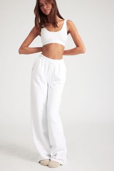 Your new favorite sweatpants, made in an extremely soft and heavyweight cotton for an effortless look. These relaxed pants are made for ultimate comfort and are perfect for all day wear. Featuring an adjustable drawstring at the waistband for easy, pull-on wear. 
COLOR: White Effortless Look, Relaxed Pants, Athletic Sweatpants, Baggy Sweatpants, Christmas List, White Cotton, Casual Pants, Color White, Sweatpants