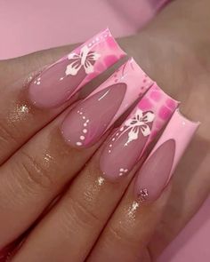 Summer Nail Inspo Tapered Square, Pink And White Nails Y2k, Long Summer Nails Designs, Nail Discount Ideas, Short Nails Acrylic Summer 2024, Y2k Hibiscus Nails, May Nails Ideas 2024 Square, Pink Nails Ideas 2024, Pink Nails Summer 2024